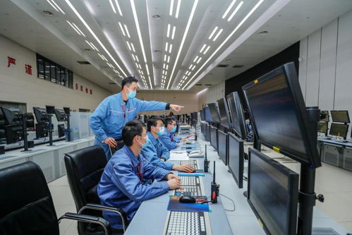 新華全媒+ | 智能巡檢、智慧施工、智控工廠——記者實地探訪5G+工業互聯網應用成效